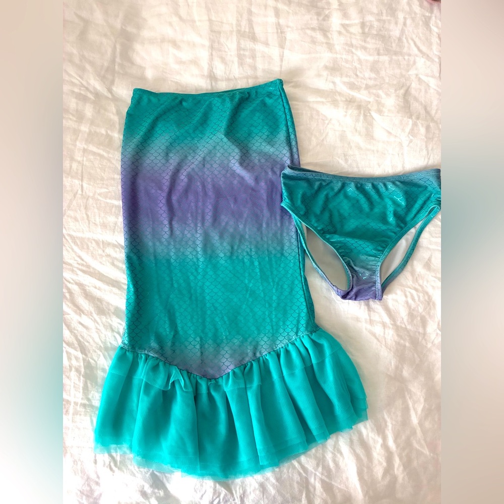 Teal & Purple Disney’s The Little Mermaid swim bottom and fin set